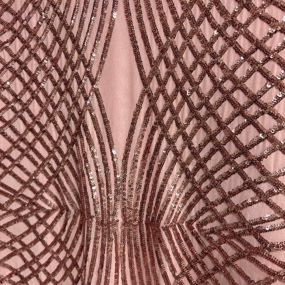 Women's Maniju Rose Gold Sequin Formal Gown, Elegant, 1X - Picture 5 of 15